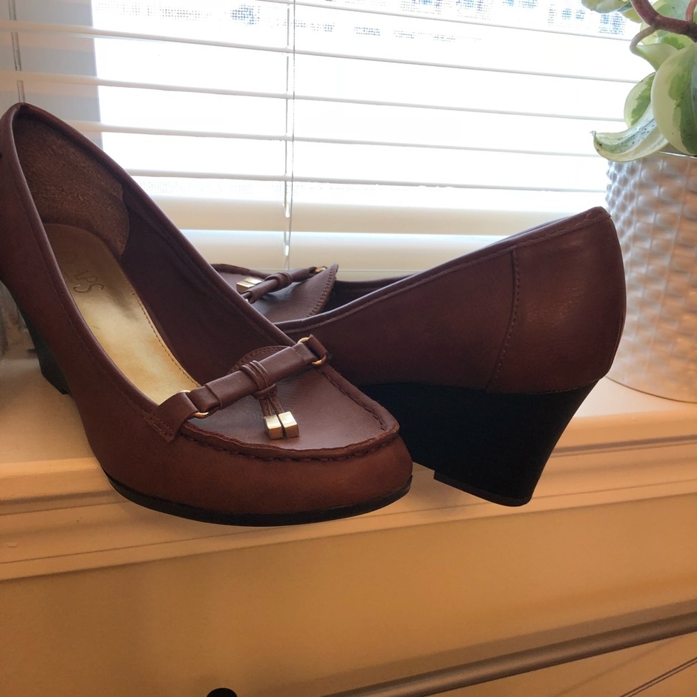 Chaps wedges shoes